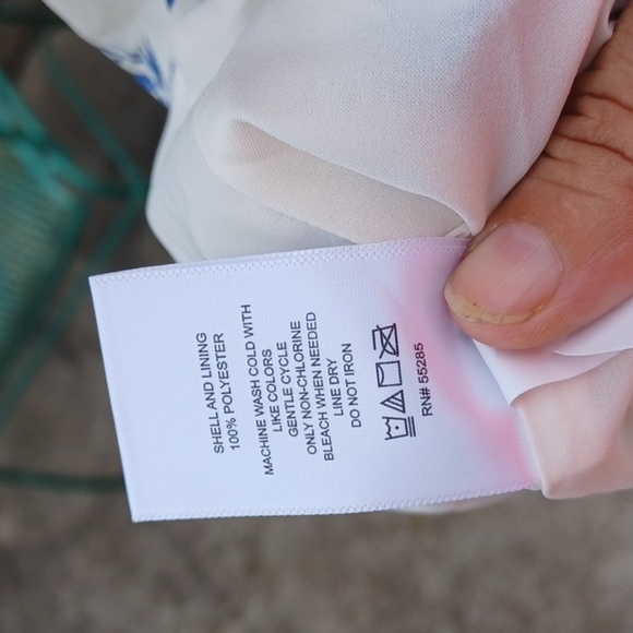 Express V-Neck Faux Wrap Pleated Mini Sheath Dress Size M White w/blue flowers - Picture 8 of 8